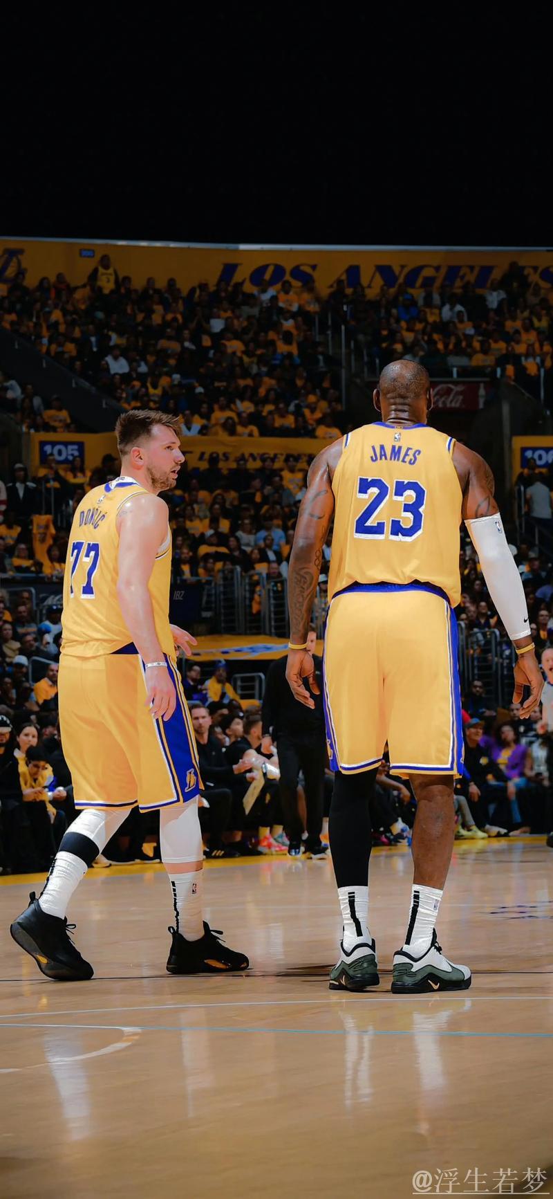 湖人东契奇组合净效率+13.5，詹姆斯登场后降至-13.1